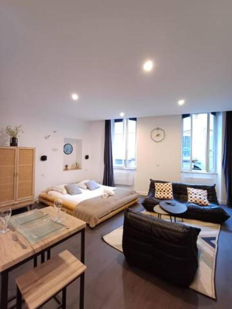 Le Sainte Claire - Majord'Home Annecy Centre מראה חיצוני תמונה